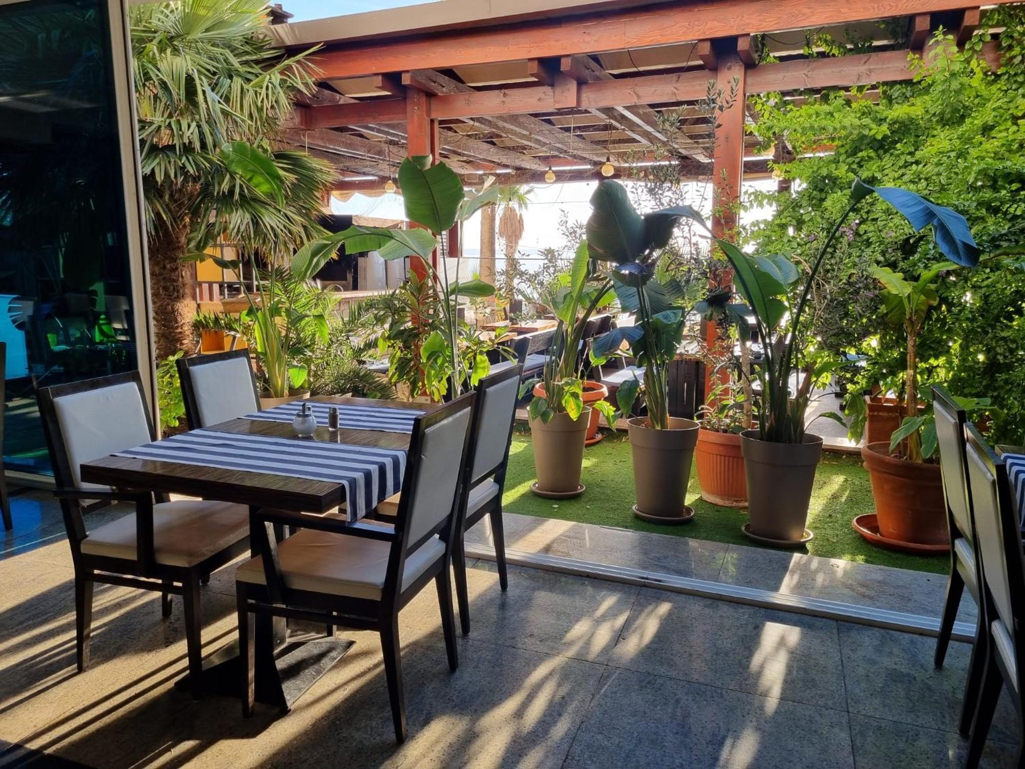 Hotel San Antonio Podstrana Dış mekan fotoğraf